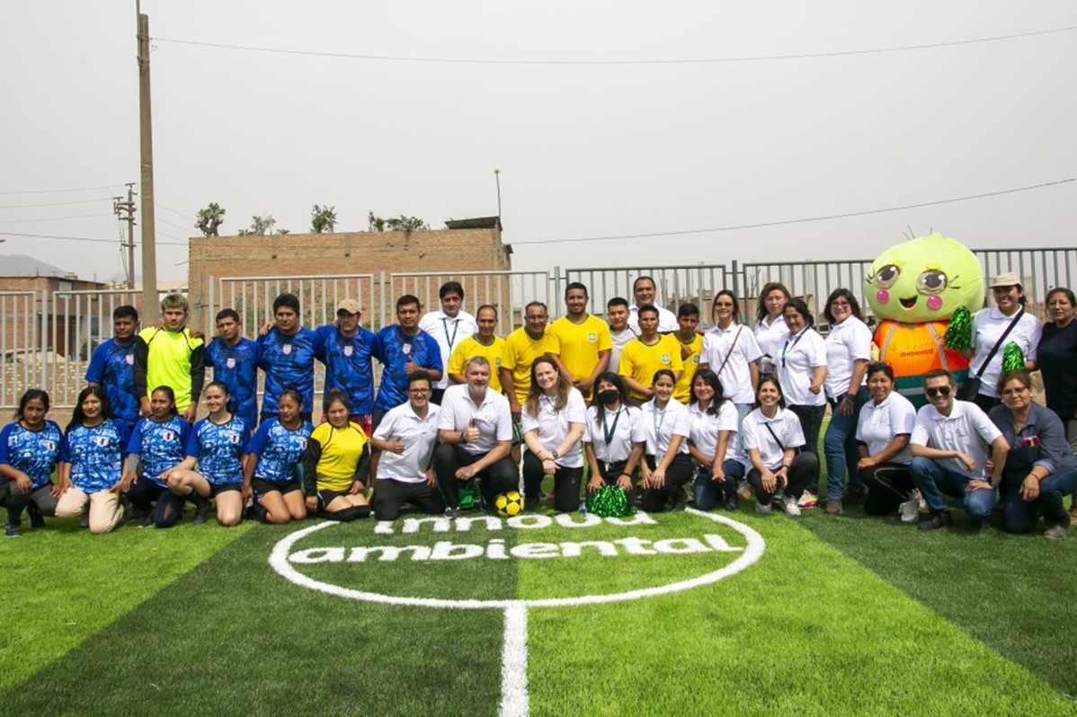 UVS Innova Ambiental | Inauguramos cancha de fútbol “Valle Sagrado” para nuestros vecinos de Carabayllo 